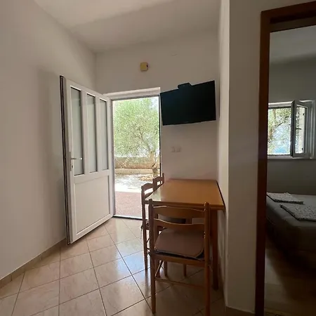 Apartments Paulina Trogir Exterior photo