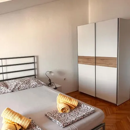 Apartments Paulina Trogir Exterior photo